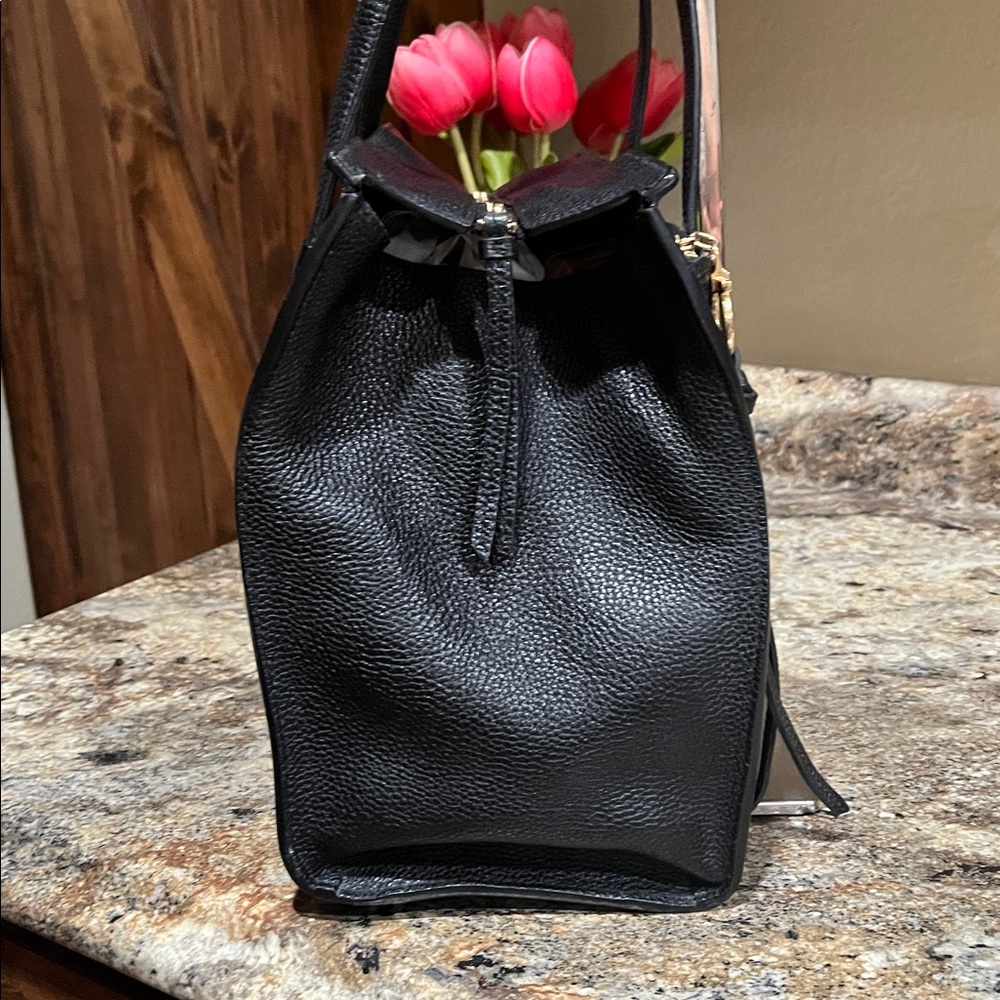 Salvatore Ferragamo EUC Amy Gancini Tote Bag Black Pebbled Leather - Picture 7 of 15